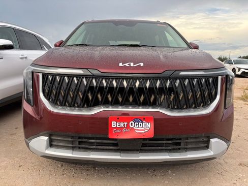 New 2025 Kia Carnival EX image 2