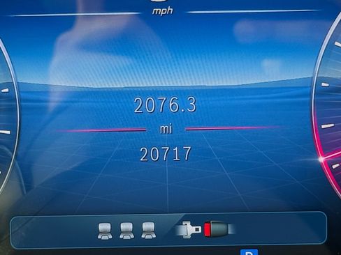Used 2024 Mercedes-Benz E 450 4MATIC Sedan image 11
