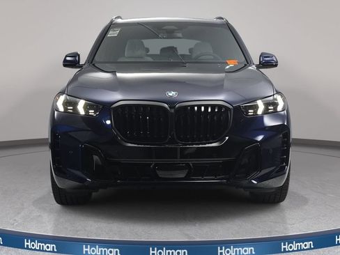 New 2026 BMW X5 xDrive40i w/ M Sport Package AWD/4WD image 2