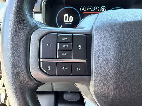 Used 2021 Ford F150 Lariat w/ Max Trailer Tow Package image 31