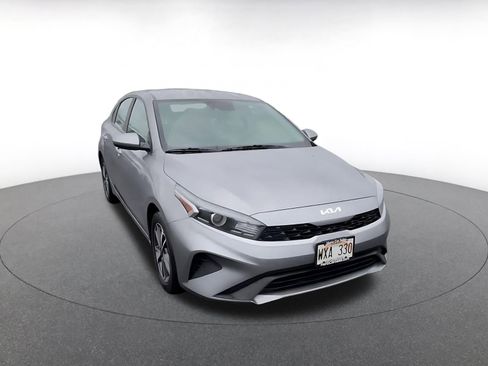 Used 2024 Kia Forte LXS image 3