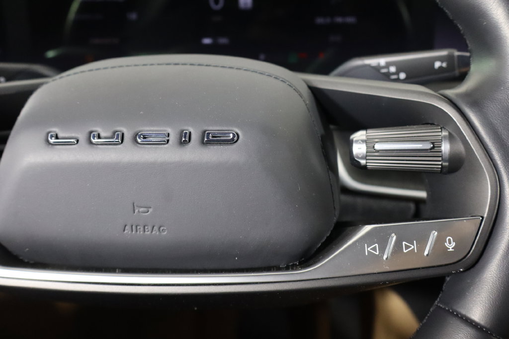 Used 2023 Lucid Air Touring AWD/4WD image 10