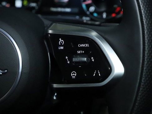 Used 2026 Jaguar F-PACE SVR image 24