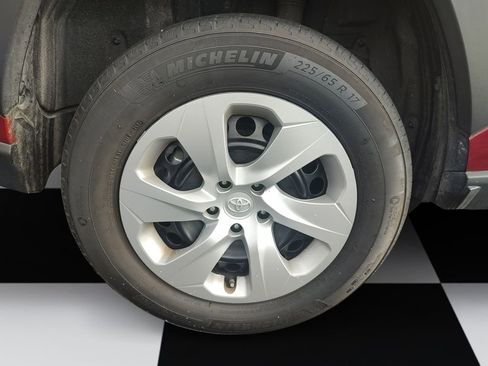 Used 2023 Toyota RAV4 LE image 14