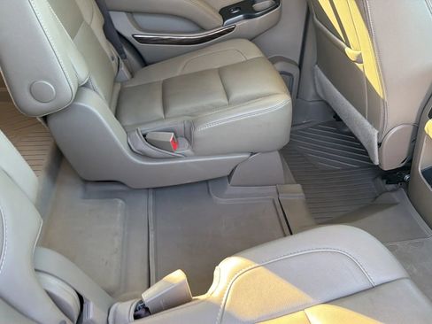 Used 2018 GMC Yukon SLT w/ Premium Edition image 72