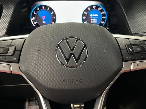 Used 2024 Volkswagen Atlas Cross Sport SEL R-Line AWD/4WD image 16