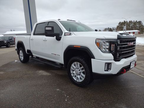 Used 2020 GMC Sierra 2500 AT4 w/ AT4 Premium Package AWD/4WD image 9