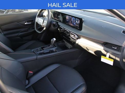 New 2026 Nissan Sentra SR w/ SR Premium Package FWD image 31