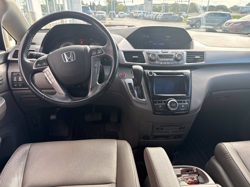 Used 2016 Honda Odyssey Touring image 8