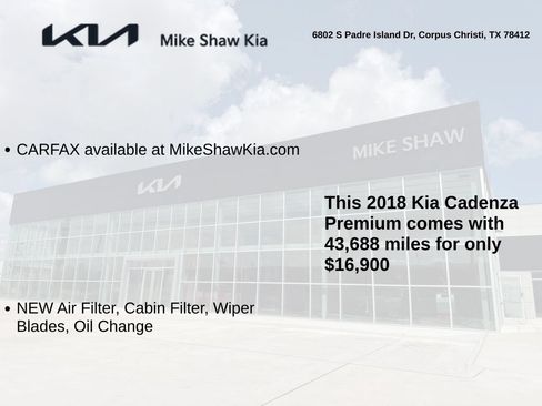 Used 2018 Kia Cadenza Premium w/ Luxury Package FWD image 3