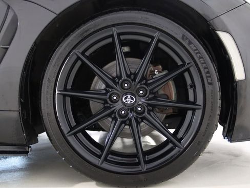 Used 2022 Toyota GR86 Premium RWD image 64
