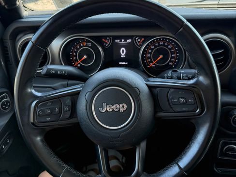 Used 2018 Jeep Wrangler Unlimited Sport S image 35