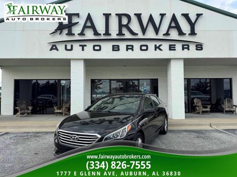 Used 2017 Hyundai Sonata SE FWD image 1