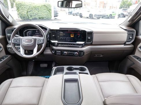 Used 2025 GMC Sierra 1500 SLT AWD/4WD image 15