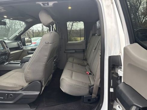 Used 2016 Ford F150 XLT w/ Equipment Group 302A Luxury image 13