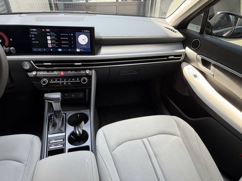 Used 2025 Hyundai Sonata SE FWD image 20