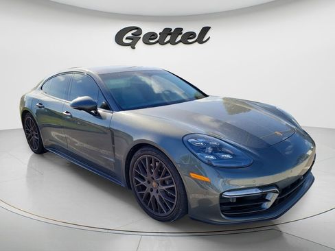Used 2022 Porsche Panamera GTS image 6