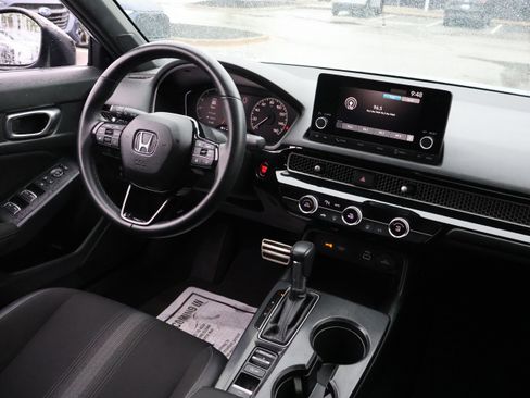 Used 2023 Honda Civic Sport image 10