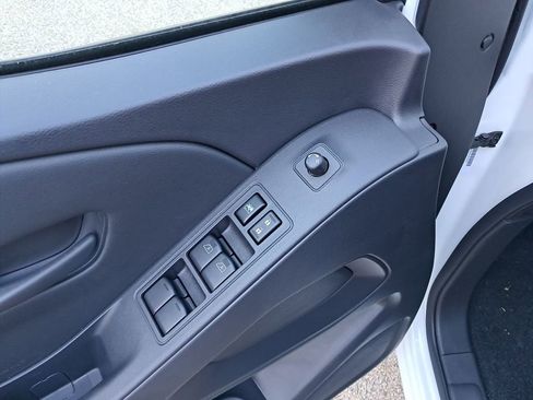 New 2026 Nissan Frontier SV w/ SV Convenience Package image 12