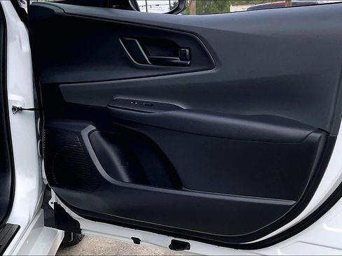 Used 2024 Toyota Prius LE image 19