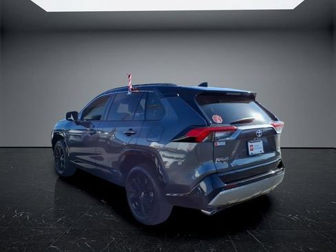 Used 2023 Toyota RAV4 XSE AWD/4WD image 6