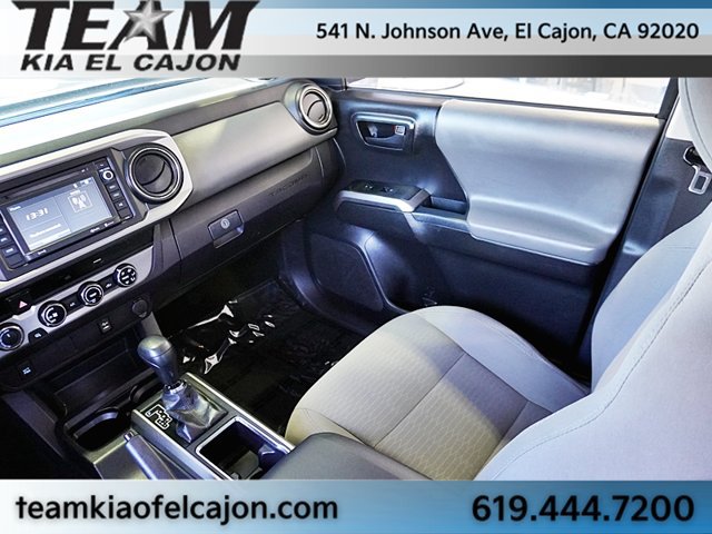 Used 2017 Toyota Tacoma SR5 w/ Tow Package AWD/4WD image 25