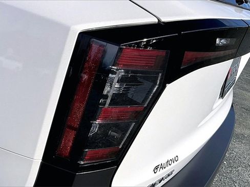 Used 2025 Nissan Kicks SR w/ SR Premium Package image 31