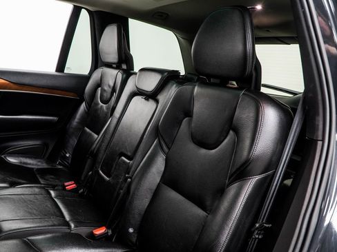 Used 2021 Volvo XC90 T8 Inscription Expression w/ Climate Package image 38