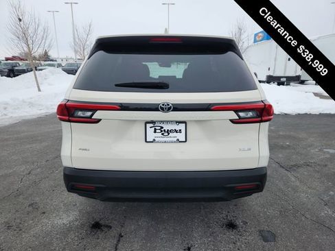 Used 2024 Toyota Grand Highlander XLE image 7