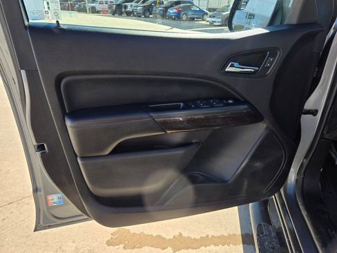 Used 2019 GMC Canyon SLE w/ Elevation Edition image 11