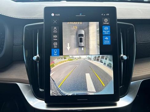 Certified 2025 Volvo XC90 B6 Plus AWD/4WD image 26