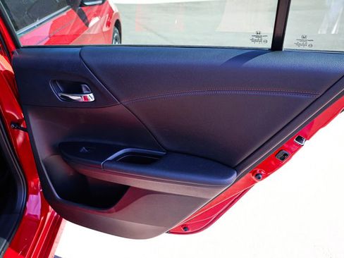 Used 2017 Honda Accord Sport Special Edition image 26