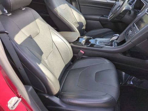 Used 2014 Ford Fusion Titanium FWD image 33