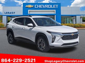Used 2024 Chevrolet Trax LT image 1