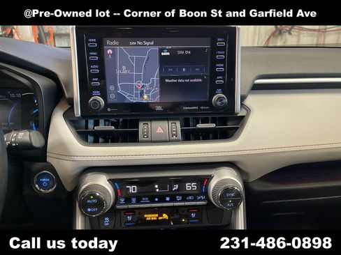 Used 2020 Toyota RAV4 Limited AWD/4WD image 19