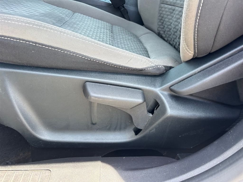 Used 2022 Ford Escape SE w/ Cold Weather Package FWD image 15