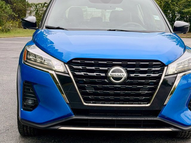 Used 2021 Nissan Kicks SR w/ SR Premium Package FWD image 13