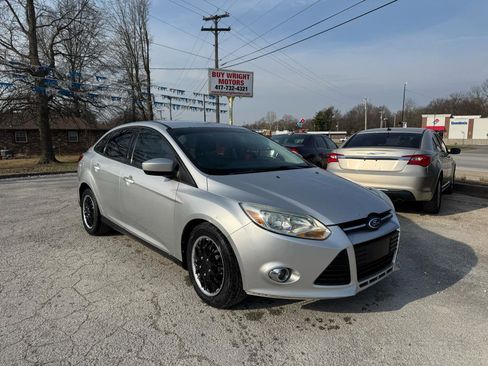 Used 2012 Ford Focus SE image 8