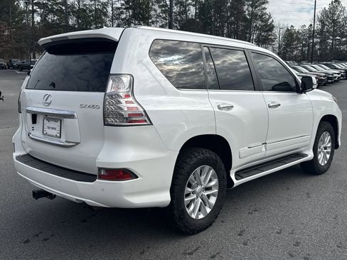 Used 2014 Lexus GX 460 image 3