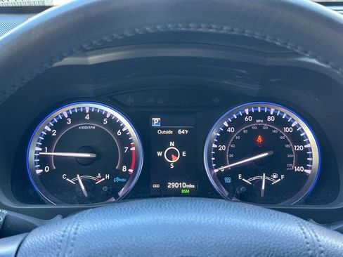 Used 2019 Toyota Highlander SE image 23