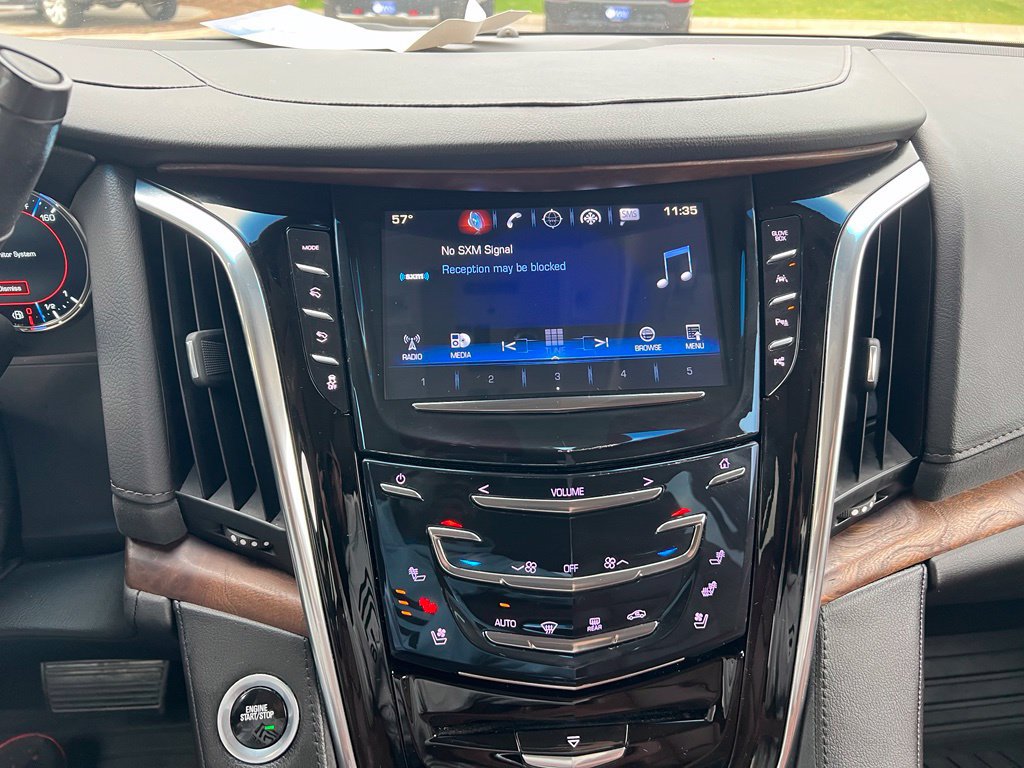 Used 2017 Cadillac Escalade Luxury AWD/4WD image 37
