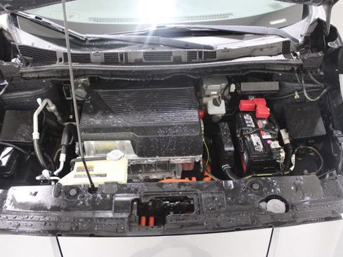 Used 2020 Nissan Leaf SV w/ SV Technology Package image 45