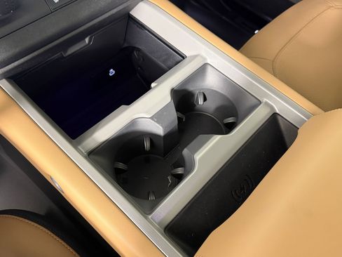 New 2025 Land Rover Defender 130 V8 image 22