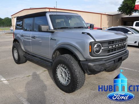 Used 2023 Ford Bronco 4-Door AWD/4WD image 7