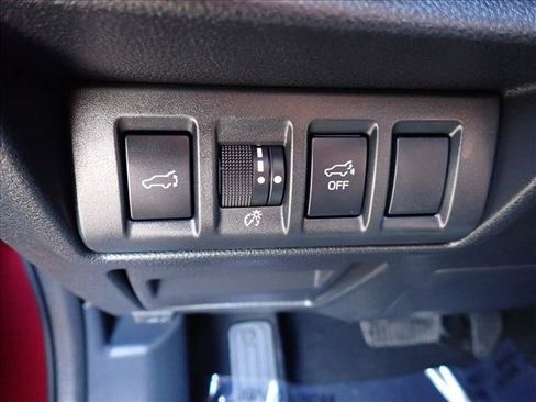 Certified 2025 Subaru Outback Premium w/ Popular Package #1A AWD/4WD image 16