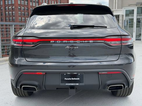Certified 2026 Porsche Macan AWD/4WD image 6