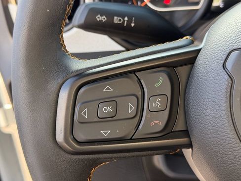 Used 2024 Jeep Gladiator Sport AWD/4WD image 24