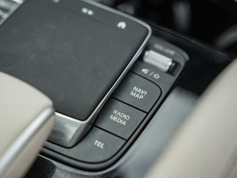 Certified 2024 Mercedes-Benz GLS 450 4MATIC image 32