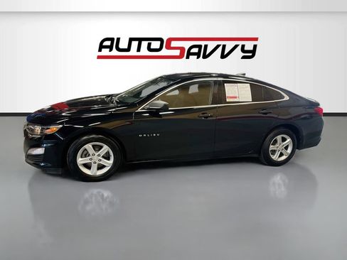 Used 2022 Chevrolet Malibu LS FWD image 4