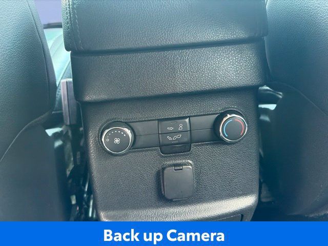 Used 2016 Ford Explorer XLT w/ Equipment Group 202A FWD image 11